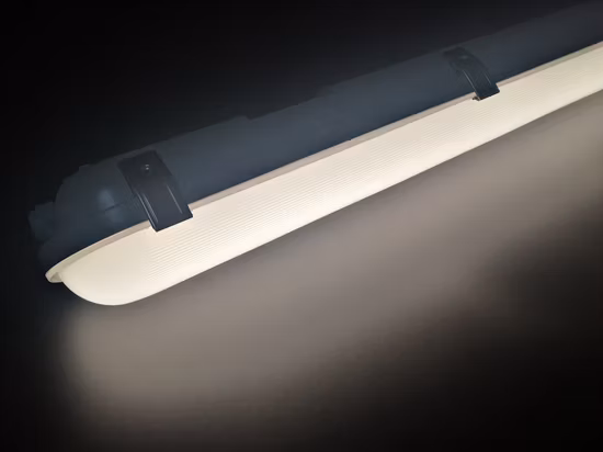 China Aprobado por CE 2FT / 4FT / 5FT Factory IP67 Accesorio de iluminación a prueba de agua Luz LED de triple prueba Luz hermética al vapor Luz LED de triple prueba Luz LED de triple prueba de China